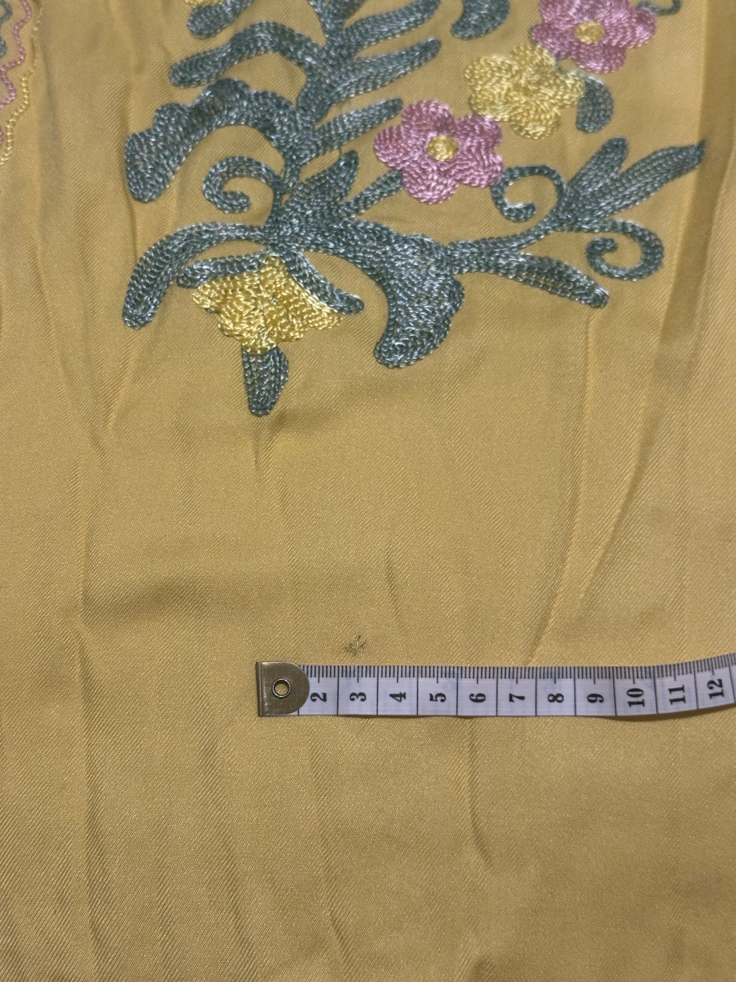 The Lemon Robe (Read Description)