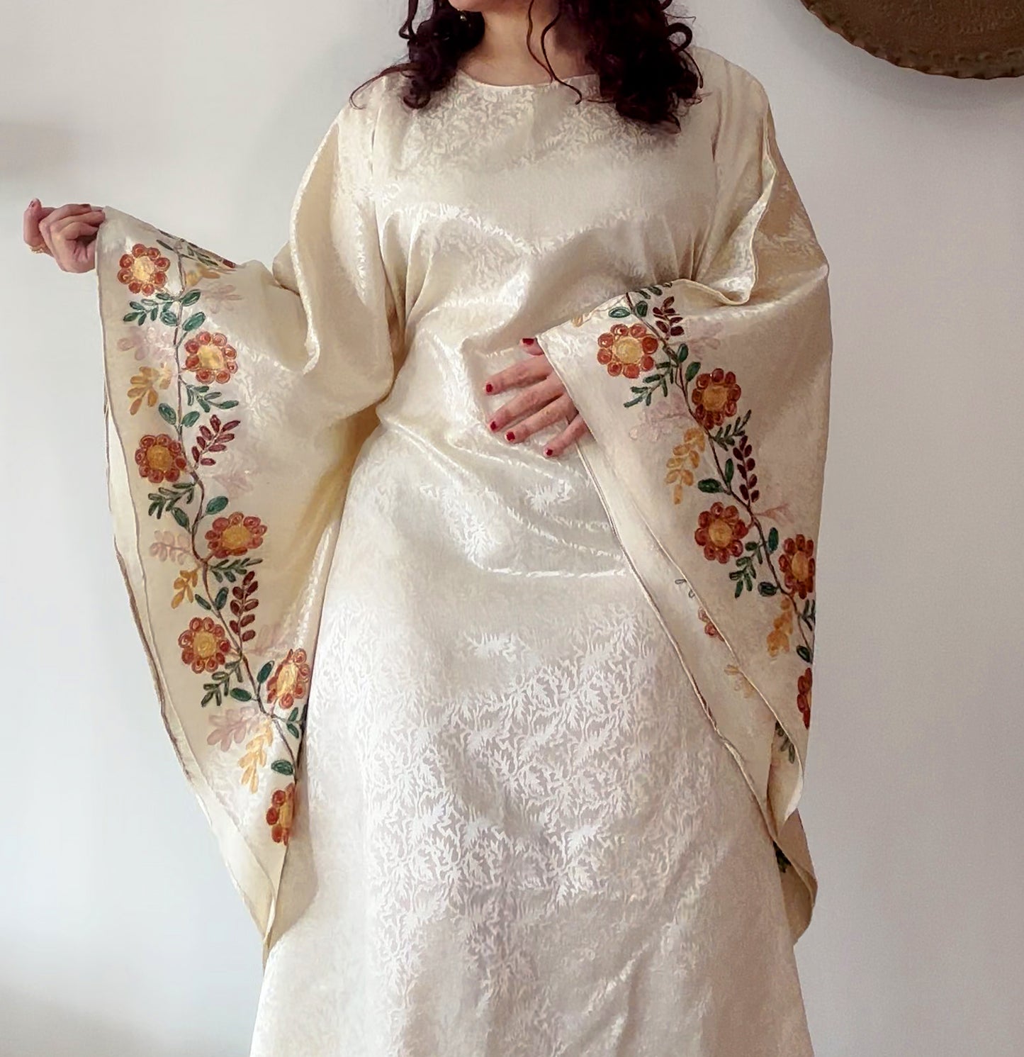 The Farasha- Tall (Embroiderer's Choice)